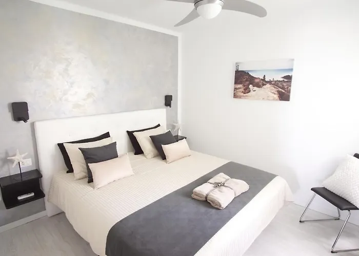 Portonovo Paraiso - Sea View - Piscina - Wifi - Old Town Апартаменты *