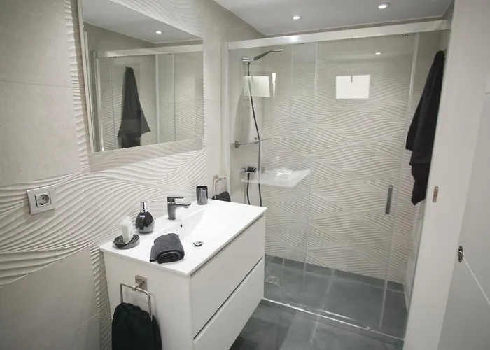 Portonovo Paraiso - Sea View - Piscina - Wifi - Old Town Appartamento *